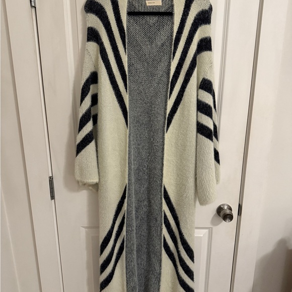 Anthropologie Sleeping On Snow Kimono style sweater - Picture 5 of 7